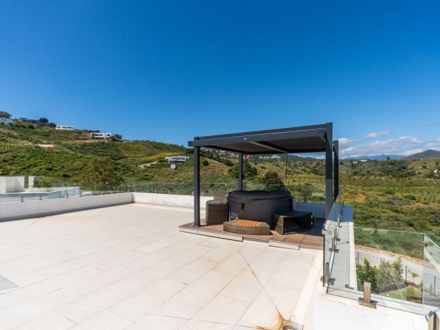 Villa con 4 Dormitorios  en La Cala Golf