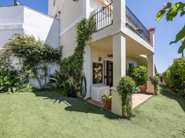 4 Bedrooms Townhouse in Benahavís