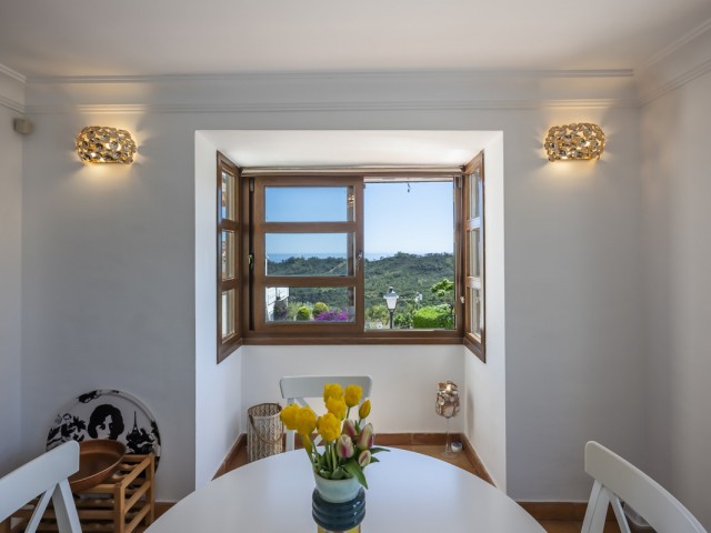 4 Bedrooms Townhouse in Benahavís