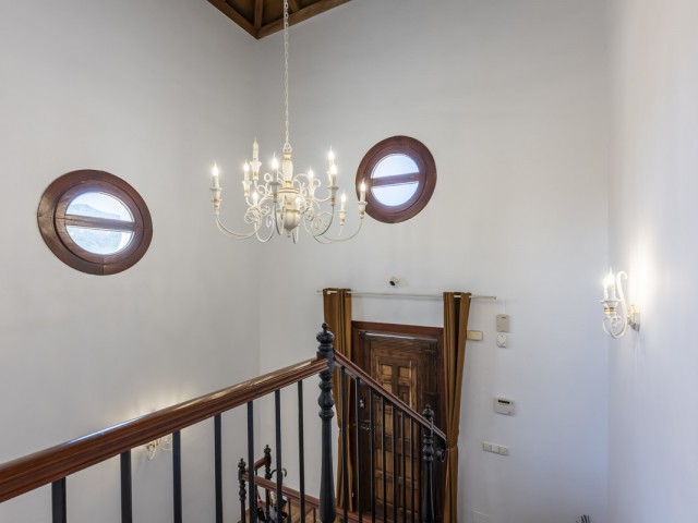 4 Bedrooms Townhouse in Benahavís