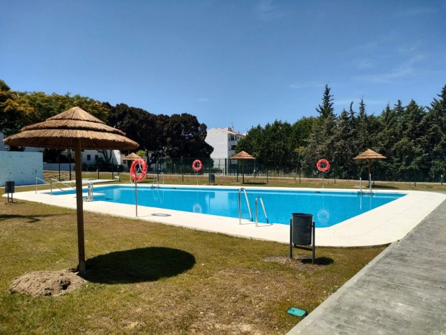 Apartamento con 3 Dormitorios  en New Golden Mile