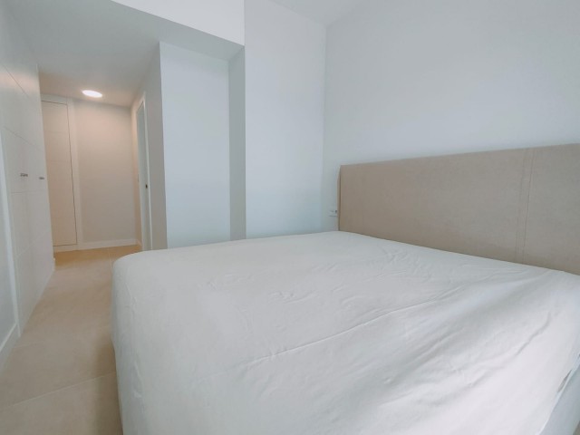 Apartamento con 3 Dormitorios  en New Golden Mile