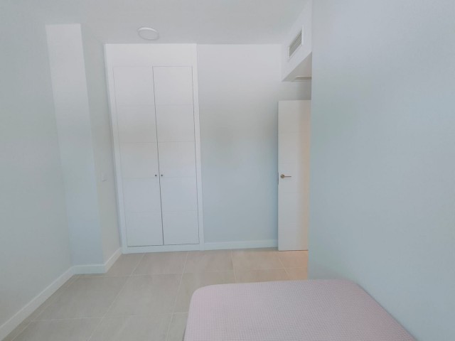 Apartamento con 3 Dormitorios  en New Golden Mile