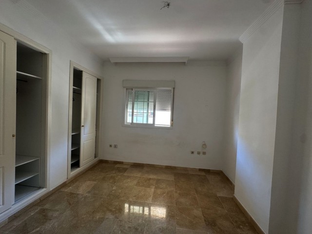 2 Slaapkamer Appartement in Las Brisas