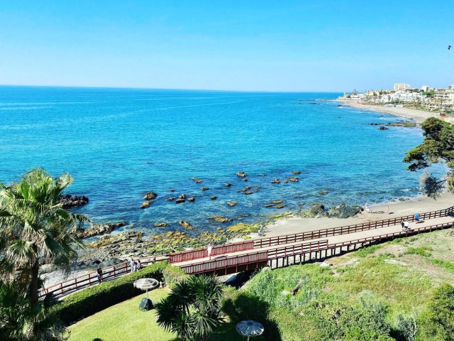 2 Bedrooms Apartment in Riviera del Sol