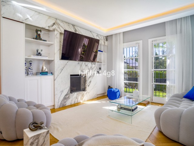 3 Bedrooms Apartment in Nueva Andalucía