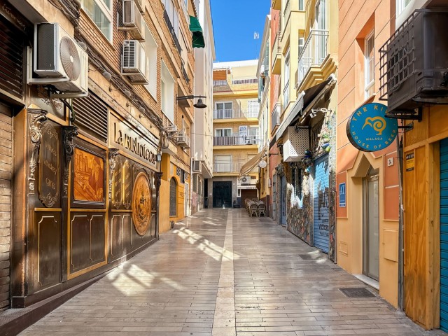 Apartamento con 2 Dormitorios  en Centro Histórico