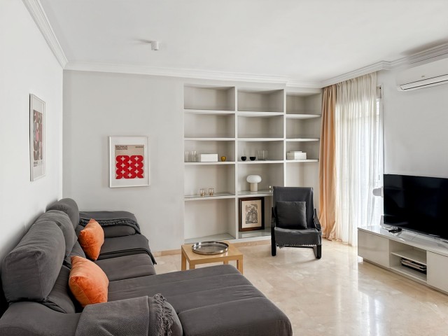 Apartamento con 2 Dormitorios  en Centro Histórico