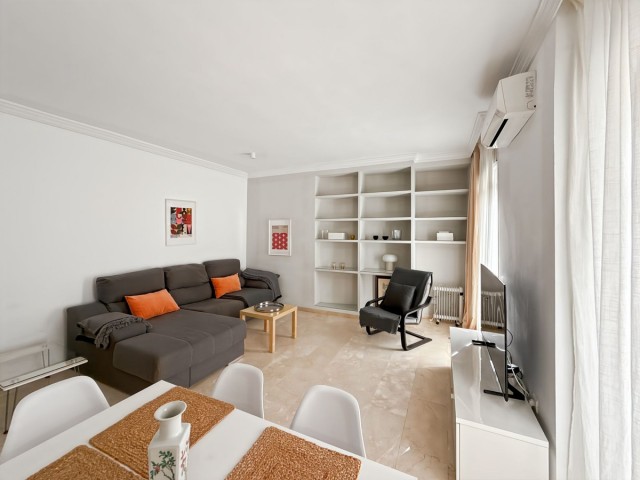 Apartamento con 2 Dormitorios  en Centro Histórico