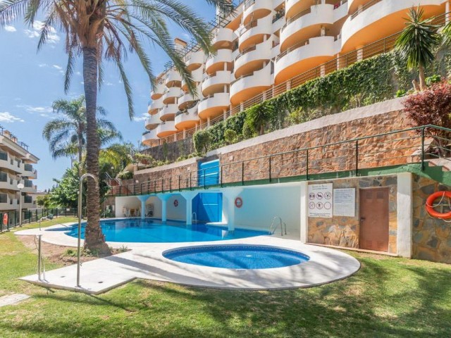 Apartamento con 3 Dormitorios  en Nueva Andalucía