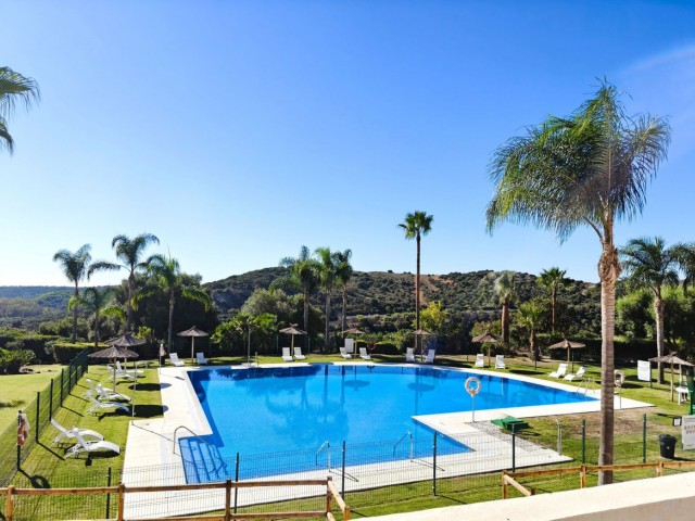 Apartamento con 2 Dormitorios  en San Roque Club