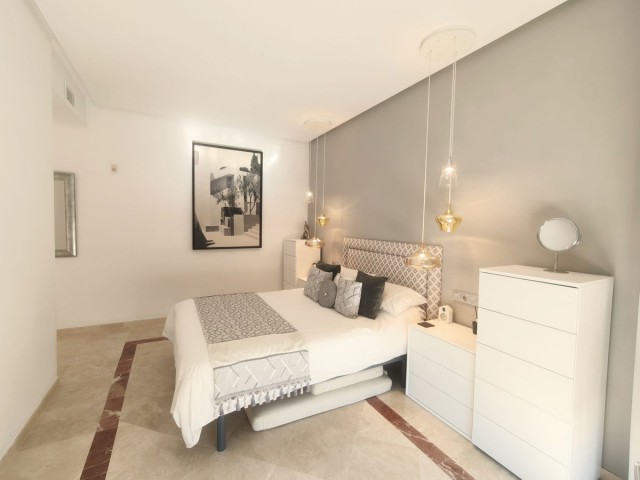 Apartamento con 2 Dormitorios  en San Roque Club