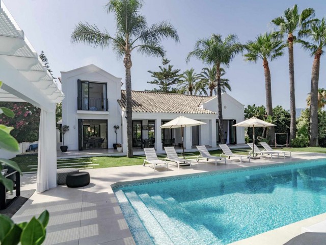 4 Schlafzimmer Villa in Nueva Andalucía