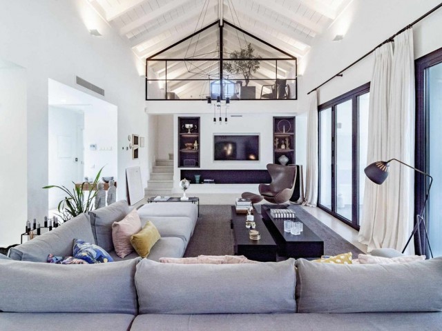 4 Schlafzimmer Villa in Nueva Andalucía