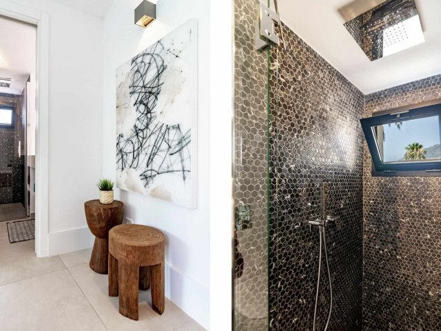 4 Schlafzimmer Villa in Nueva Andalucía