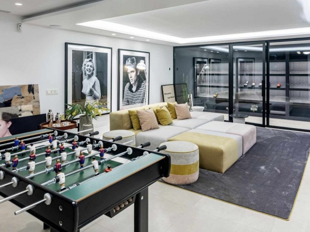 4 Schlafzimmer Villa in Nueva Andalucía