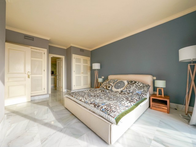 Apartamento con 2 Dormitorios  en Monte Halcones