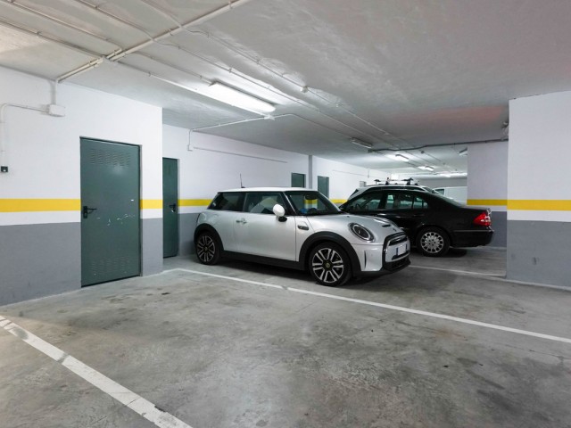 Apartamento con 2 Dormitorios  en Monte Halcones