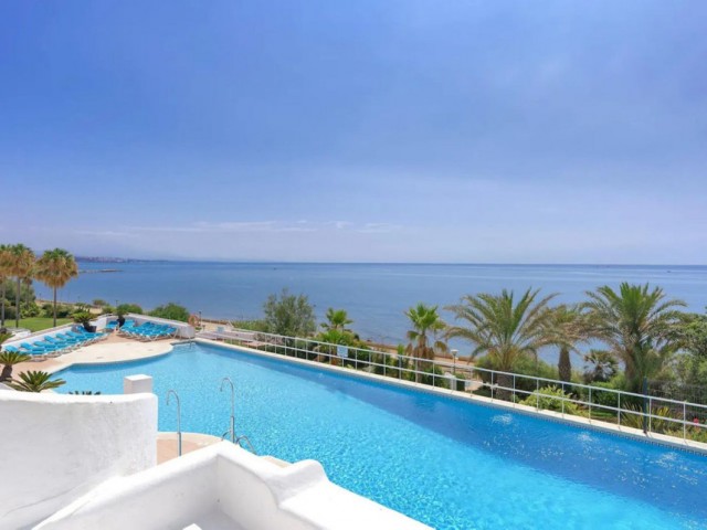 2 Bedrooms Apartment in Estepona