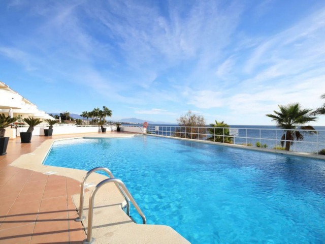 2 Bedrooms Apartment in Estepona