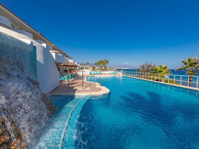 2 Bedrooms Apartment in Estepona