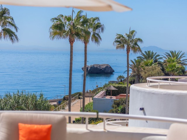 2 Bedrooms Apartment in Estepona