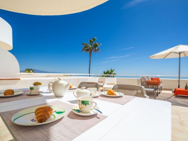 2 Bedrooms Apartment in Estepona