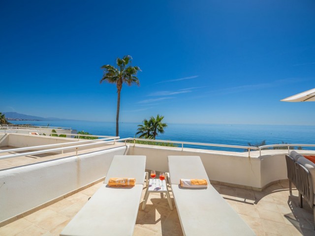 2 Bedrooms Apartment in Estepona