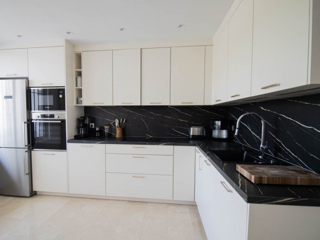 Penthouse in Nueva Andalucía