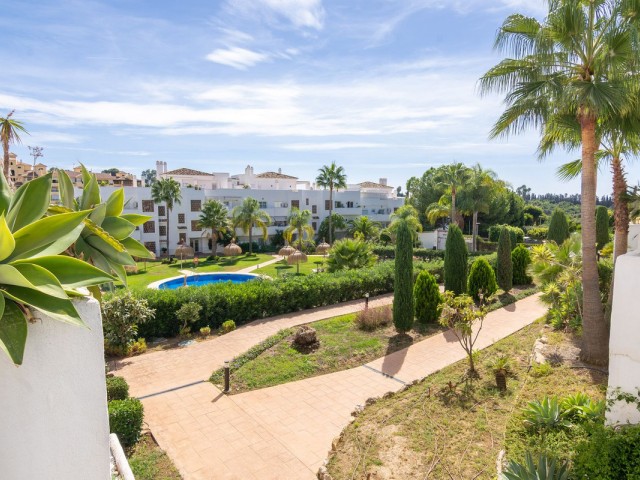Appartement avec 3 Chambres  à Estepona