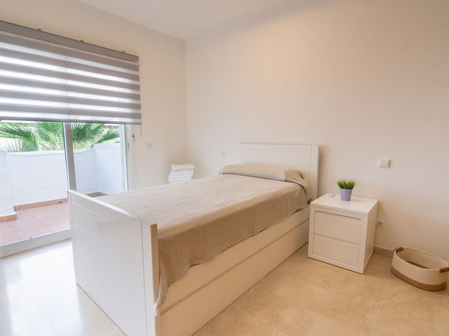 Appartement avec 3 Chambres  à Estepona