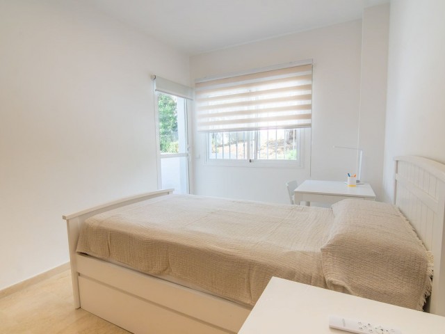 Appartement avec 3 Chambres  à Estepona