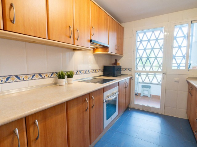 Appartement avec 3 Chambres  à Estepona