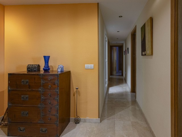 Ático con 4 Dormitorios  en Torremolinos