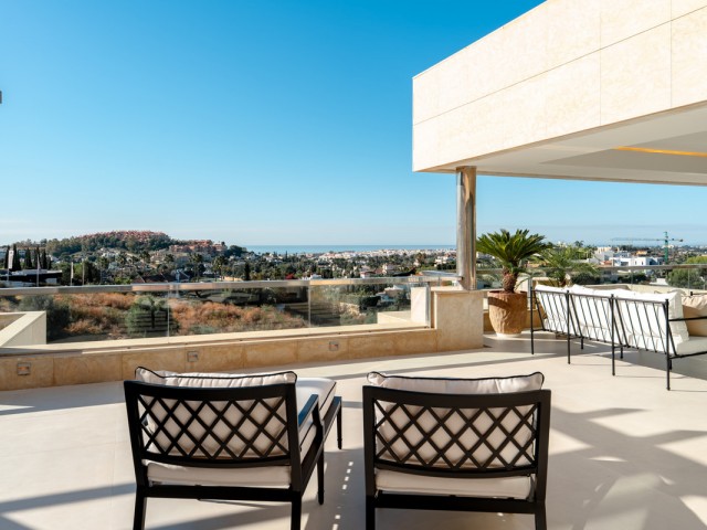 3 Schlafzimmer Apartment in Nueva Andalucía