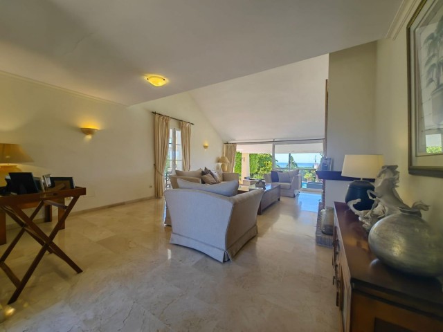 3 Bedrooms Villa in Estepona