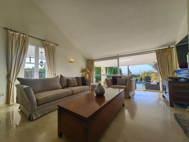 3 Bedrooms Villa in Estepona
