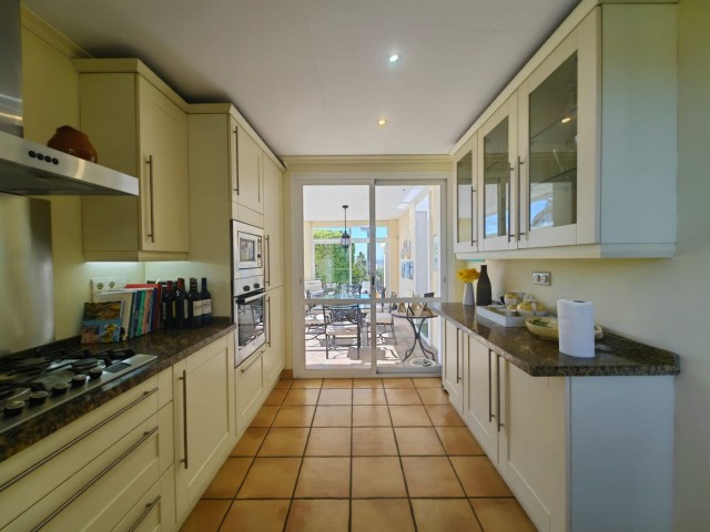 3 Bedrooms Villa in Estepona