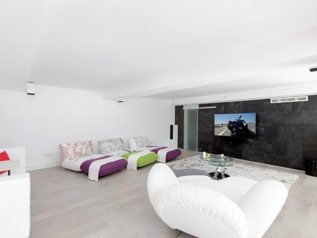 Villa, Sierra Blanca, R4189879