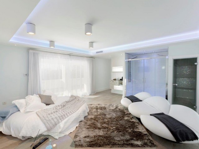 6 Bedrooms Villa in Sierra Blanca