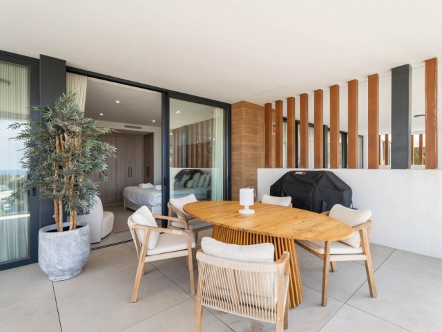 Apartamento con 3 Dormitorios  en Artola