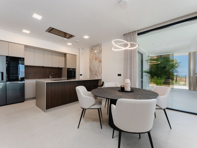 Appartement avec 3 Chambres  à Cabopino