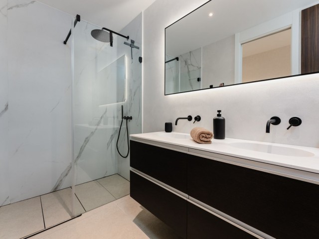 Appartement avec 3 Chambres  à Cabopino