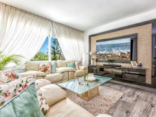 7 Bedrooms Villa in Estepona
