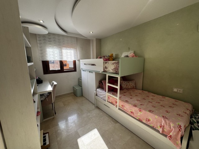 2 Makuuhuoneen Huoneisto Benahavís