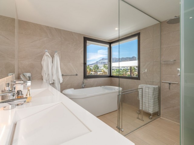 4 Schlafzimmer Villa in Santa Clara