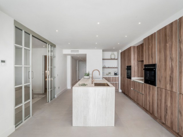 3 Schlafzimmer Apartment in Nueva Andalucía