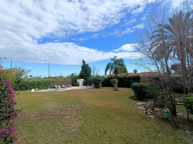 6 Bedrooms Villa in Atalaya