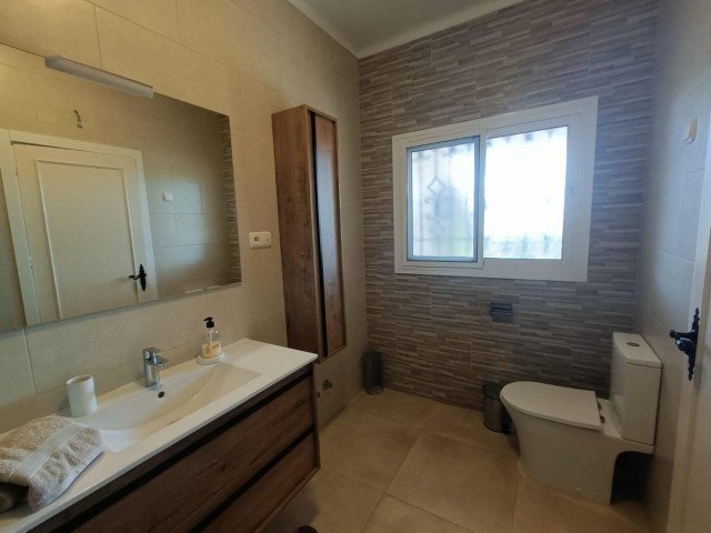 6 Bedrooms Villa in Atalaya