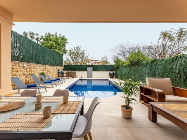 4 Sovrums Villa i Riviera del Sol